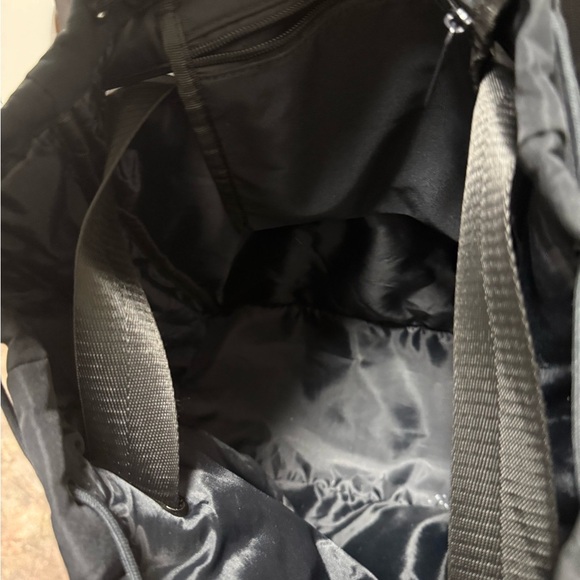 Beyond Yoga Black Convertible Tote Backpack with Shoe Compartment - Picture 5 of 6